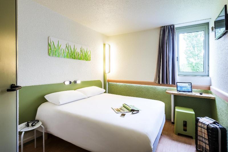 Ibis Budget Caen Memorial Saint-Contest Esterno foto