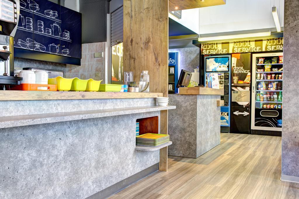 Ibis Budget Caen Memorial Saint-Contest Esterno foto